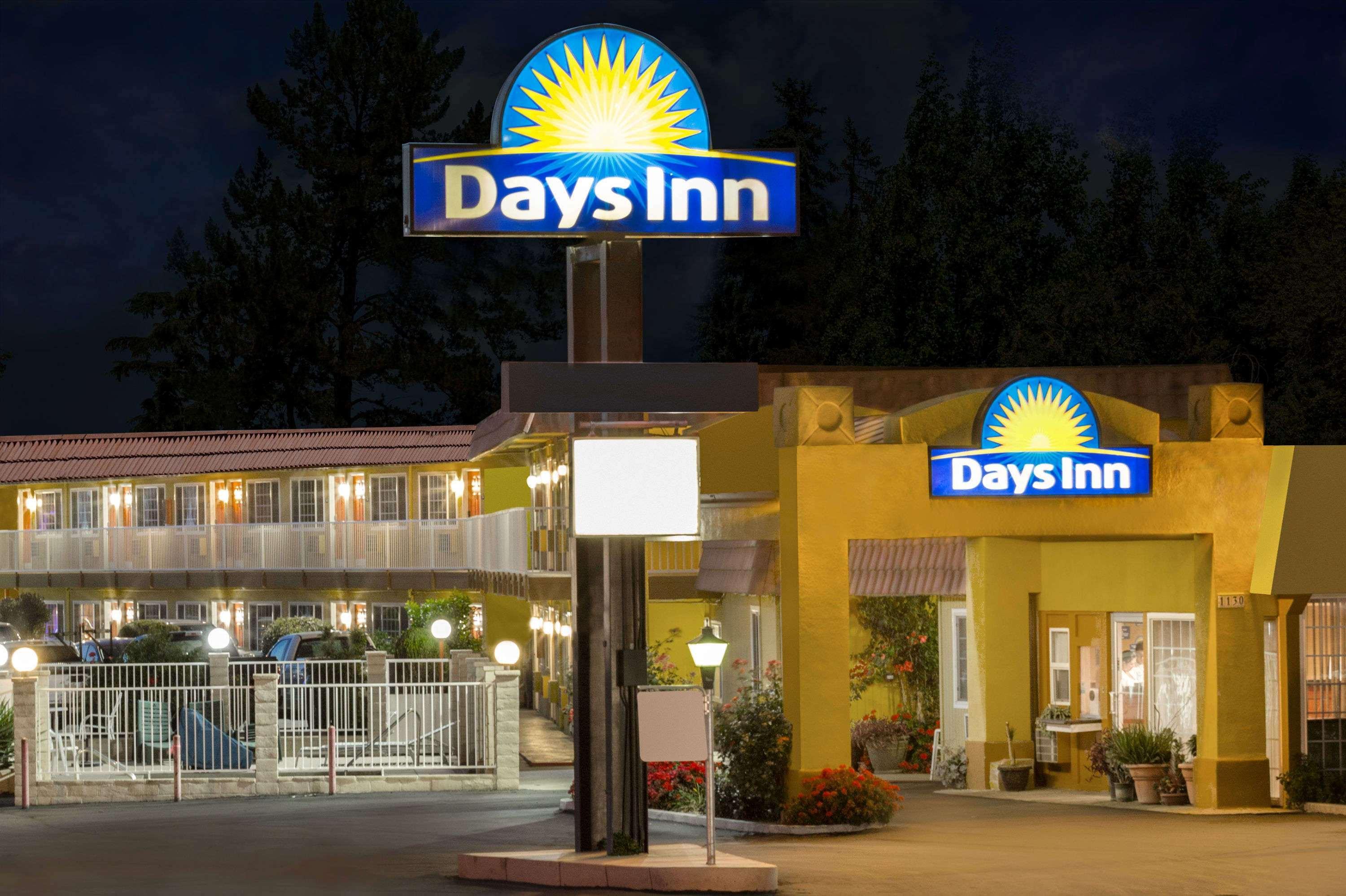 Days Inn By Wyndham King City Exterior foto